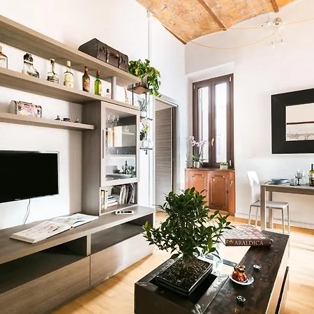Home House Borgo Pio 195-3